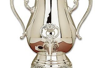 Reed & Barton Sheffield Collection 25-Cup Silverplated Burgundy Coffee Urn