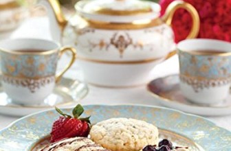 Scones and Tea: The Ultimate Collection of Recipes for Teatime